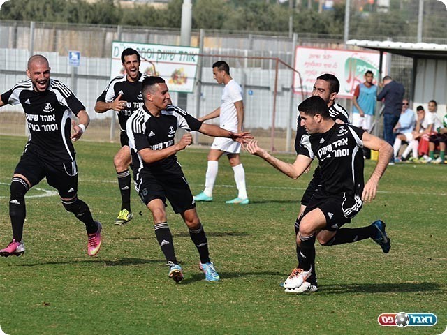 אפי סבג כובש השער הראשון (ארנון לוי)